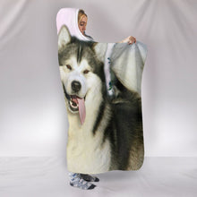 Load image into Gallery viewer, Amazing Alaskan Malamute Print Hooded Blanket-Free Shipping